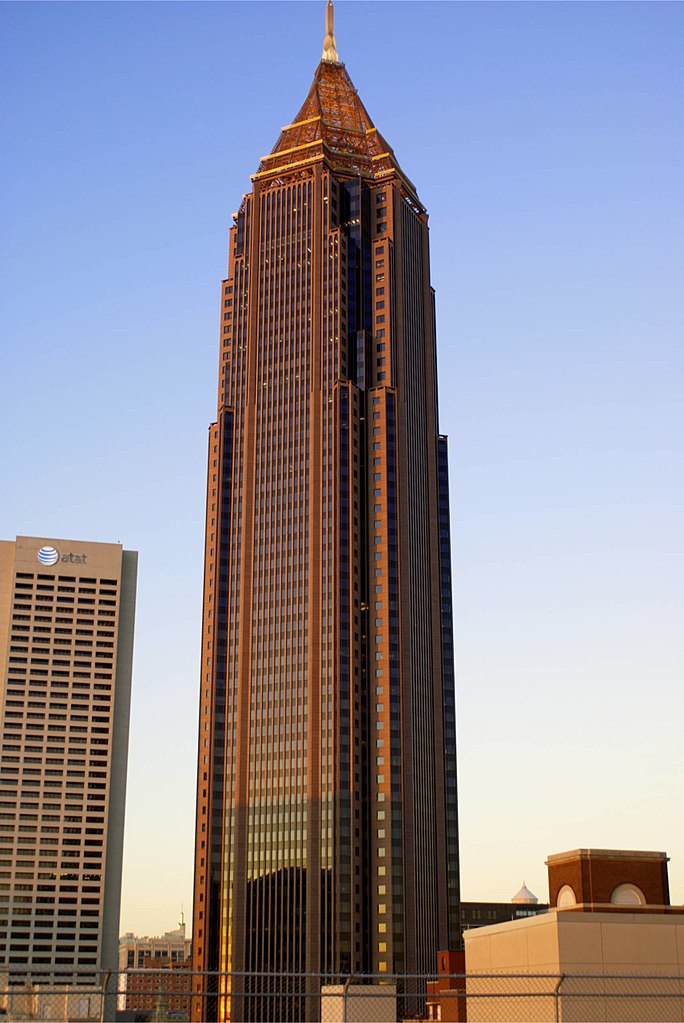 The Tallest Building in Atlanta, Georgia Is the Bank of America Plaza ...