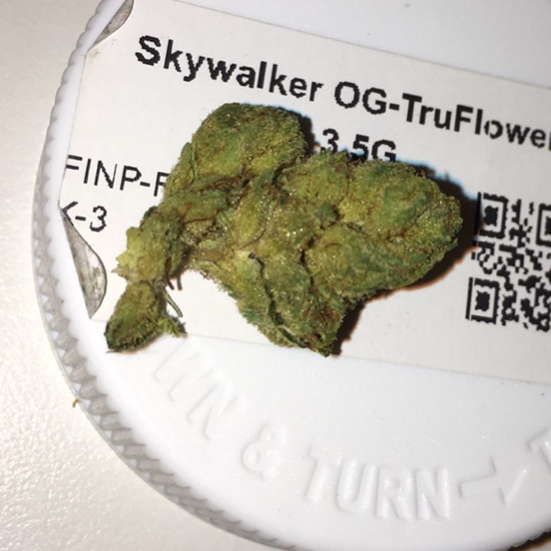 skywalker og flower from trulieve strain review by indicadam