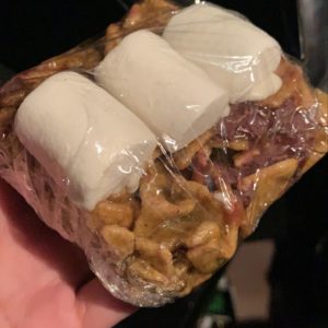 cinnamon toast crunch smore by tortuga gastronomica edible review by trippietropical 2