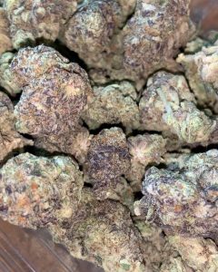 purple punch strain review by thatcutecannacouple 2