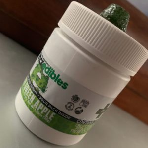 sour green apple incredibles gummies edible review by trippietropical 2
