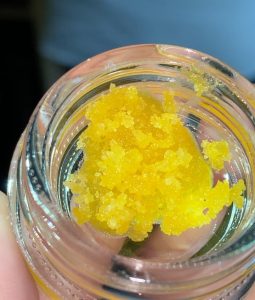 white widow sugar concentrate review by thatcutecannacouple 2
