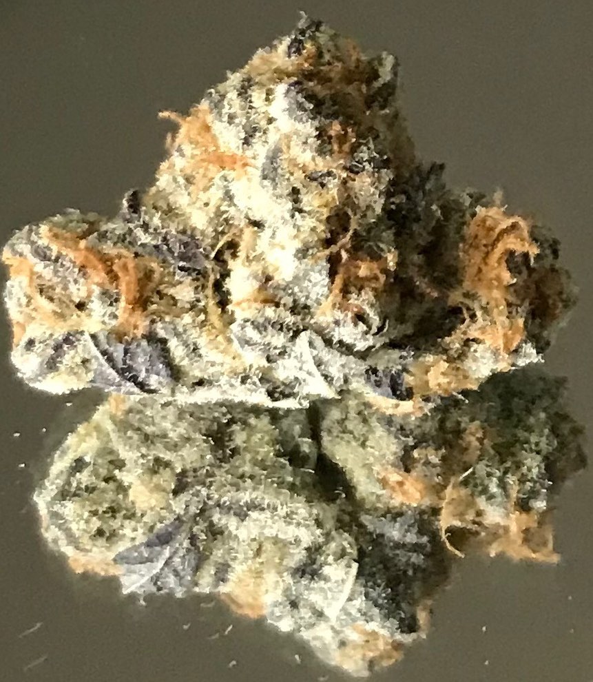 platinum purp by emerald fire meds strain review by okcannacritic