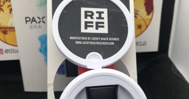 pineapple express pax era pod by riff vape review by shanchyrls