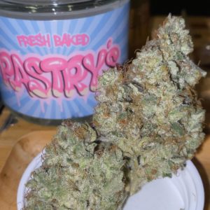 sugar mint pastry's by pastry's strain review by trunorcal420 2