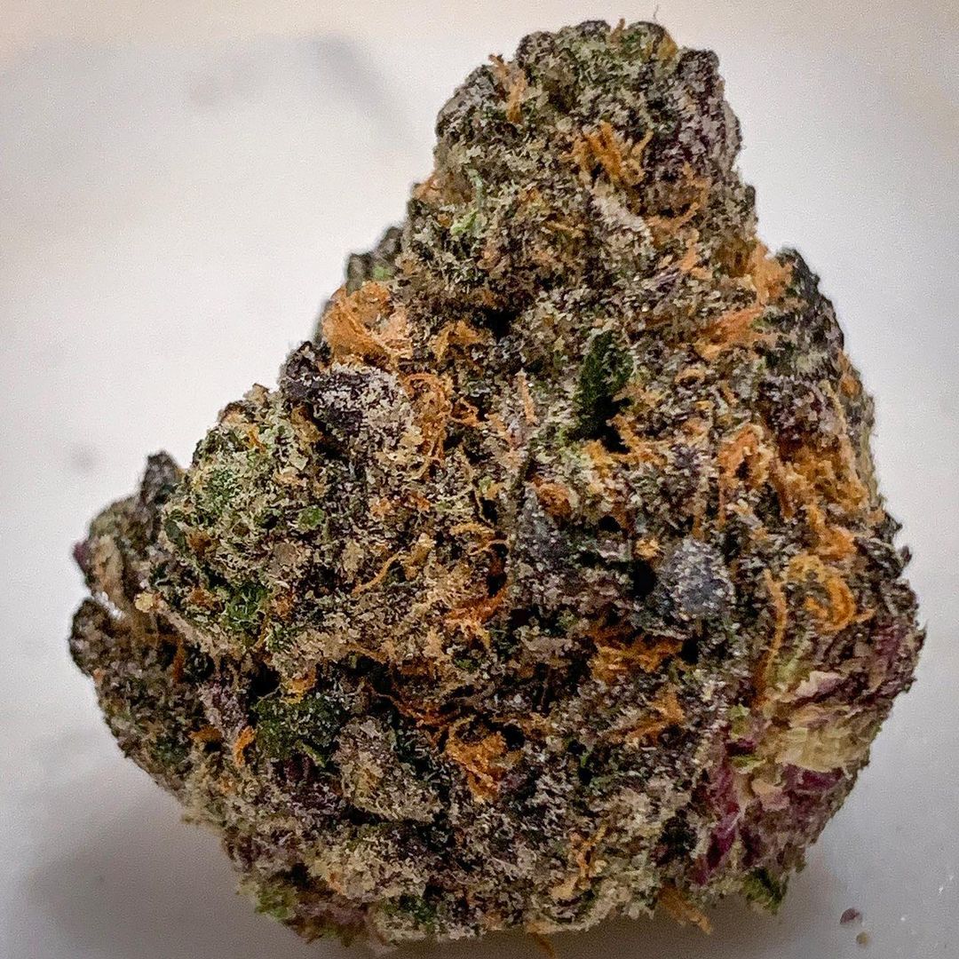 strain-review-ice-cream-cake-by-georgetown-flavors-the-highest-critic