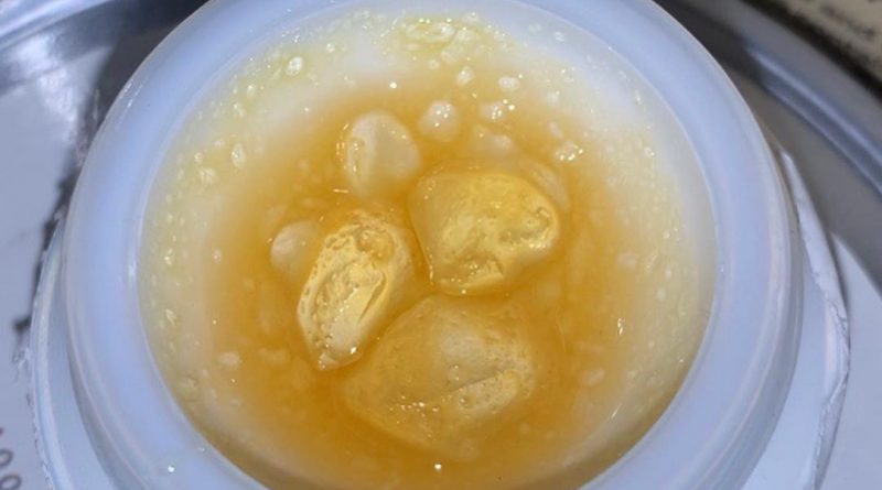 lemon haze live resin diamond sauce by calistripe concentrates dab review by anna.smokes.canna