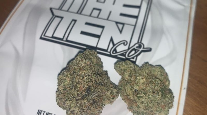 strudle from the cali club tenerife strain review by the_originalcannaseur
