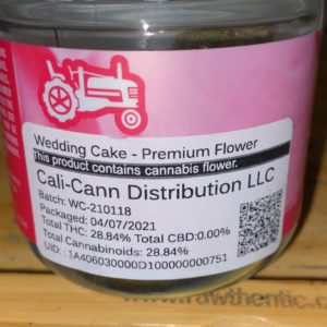 wedding cake by north country pharms strain review by trunorcal420 2