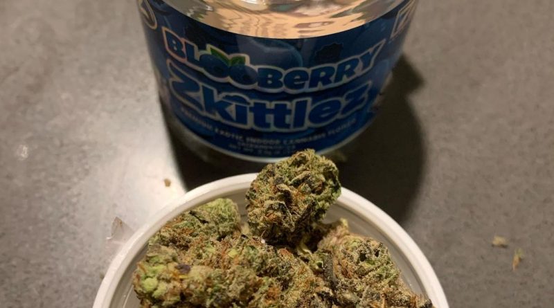 blooberry zkittlez by seven leaves strain review by christianlovescannabis
