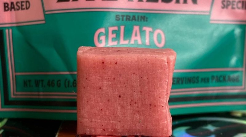 watermelon gelato fruit chews by lost farm edible review by cali_bud_reviews