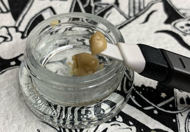 hippie crasher live hash rosin dab review by pnw_chronic
