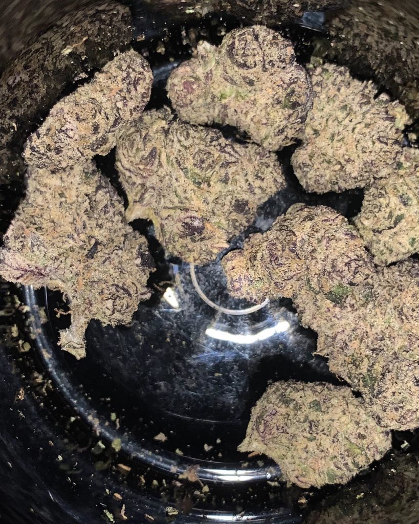 blue kirby by zah zah mane strain review by feartheterps