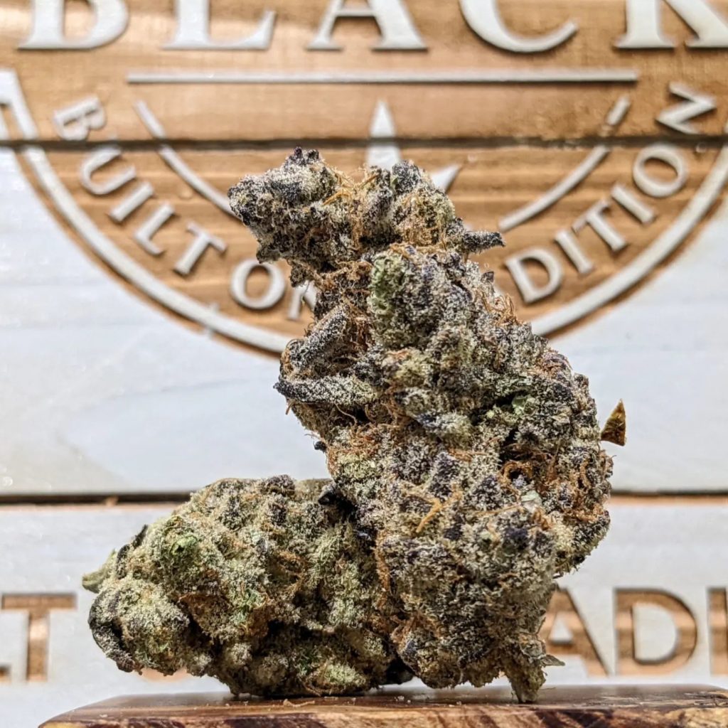 hawaiian pineapple by pineapple buds strain review by terple grapes