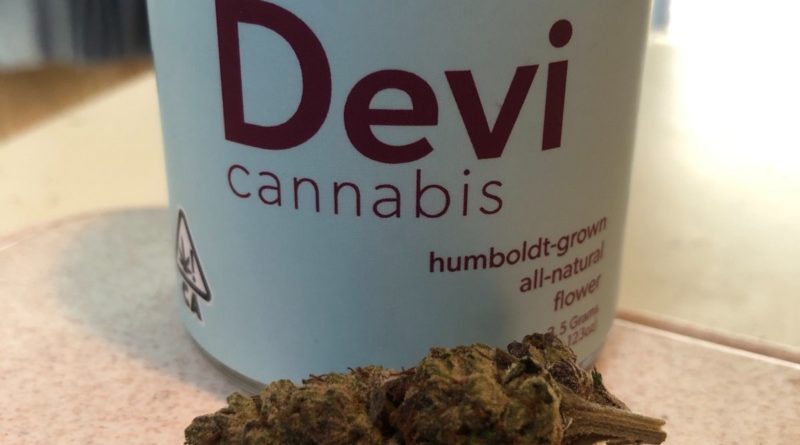 emerald cut by devi cannabis strain review by caleb chen.jpg