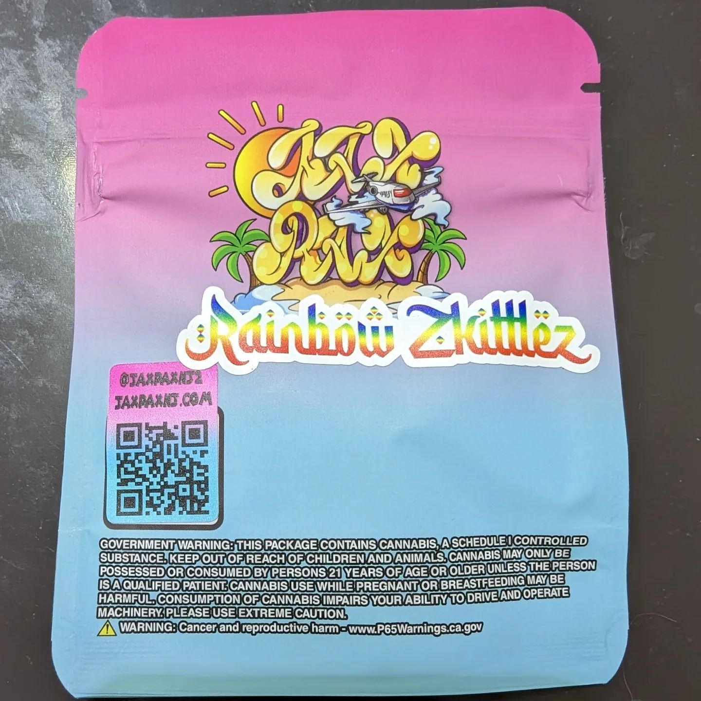 Strain Review: Rainbow Zkittlez by Jax Pax - The Highest Critic