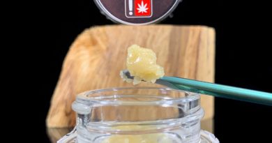 peanut brittle 70u hash rosin by brave hearts private reserve hash review by pnw_chronic