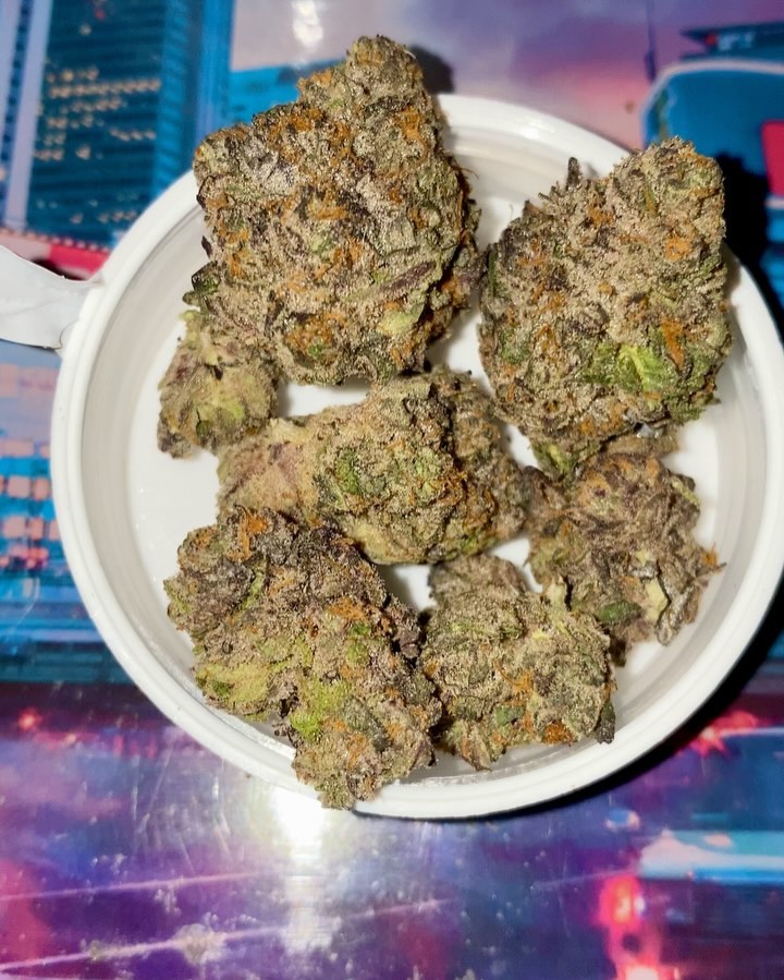 cherry guava by made for smokers strain review by jointswithjalen 2