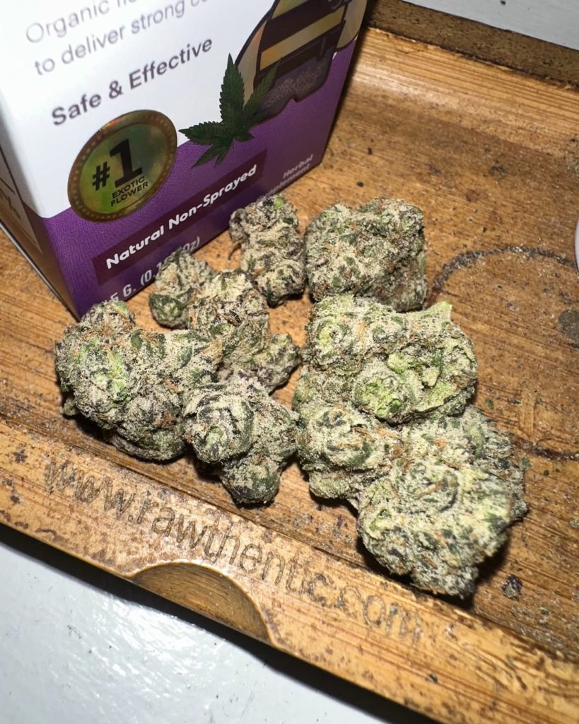 zabees natural cough syrup by the breakfast club x toppshelf strain review by candylandreviews