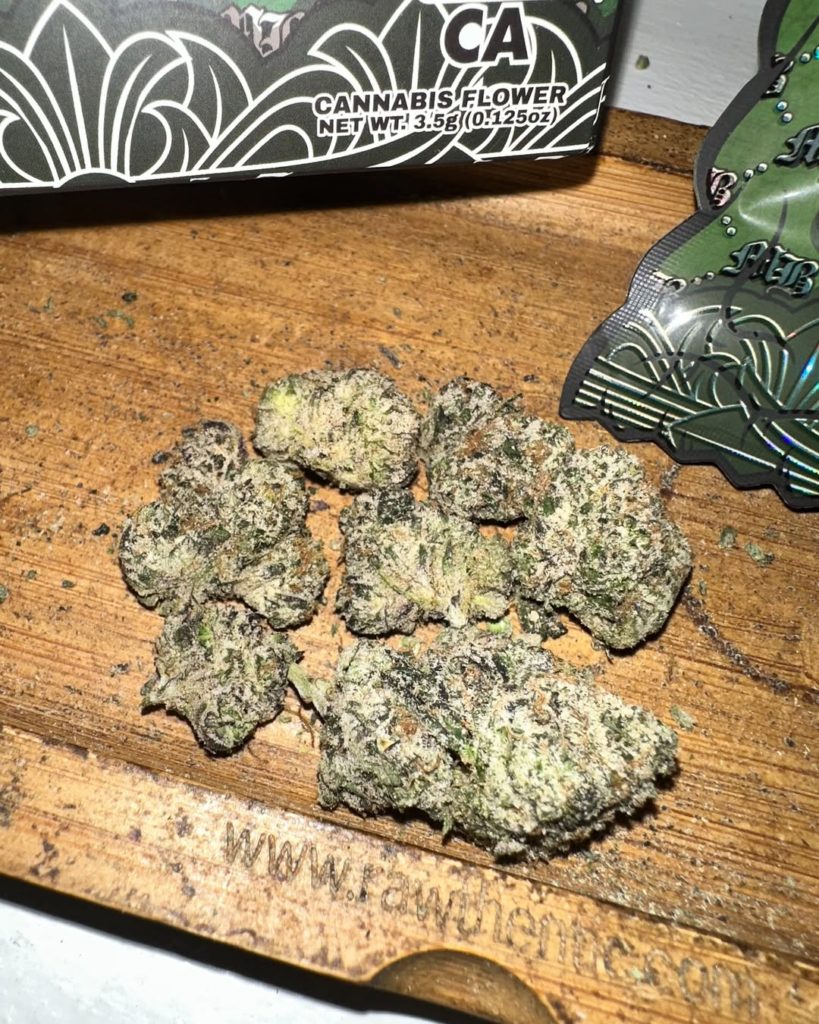 private reserve silky by mount burnin pharms strain review by candylandreviews