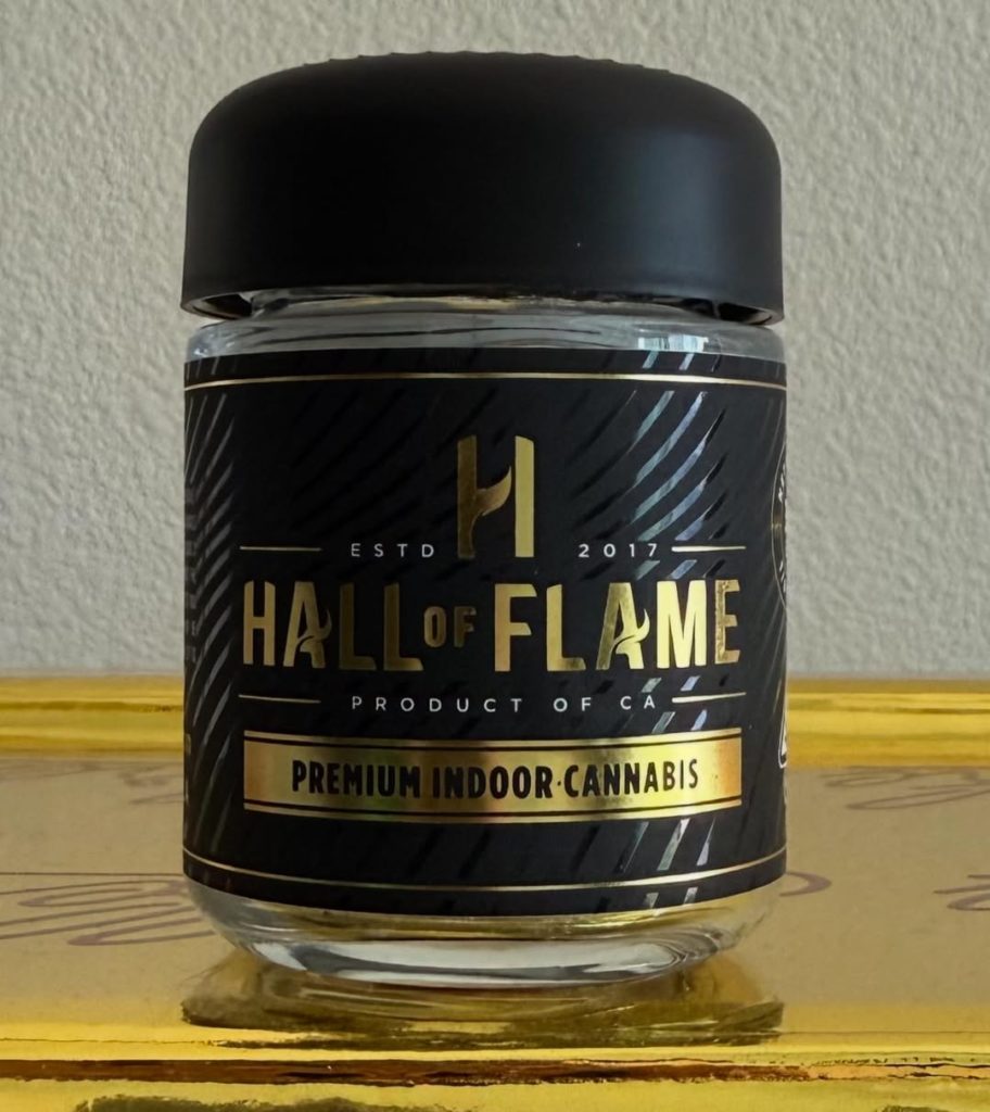 zours by hall of flame strain review by eriksreviews2