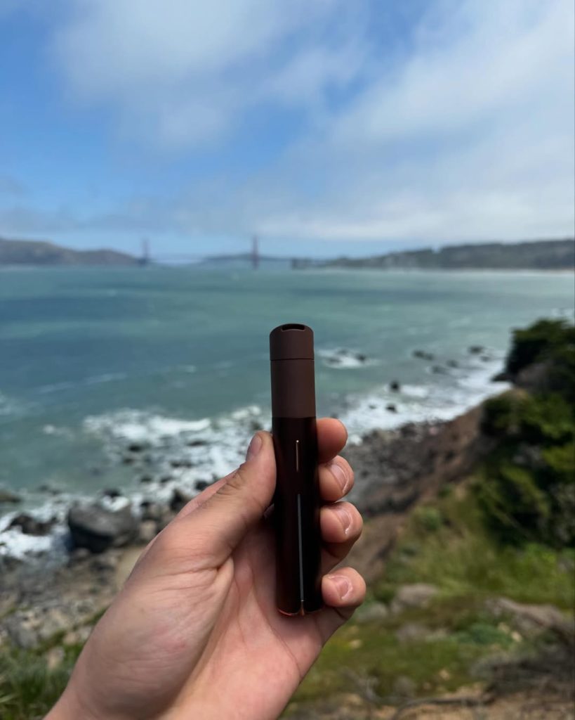 puffco pivot smart dab rig review by yieldisdead