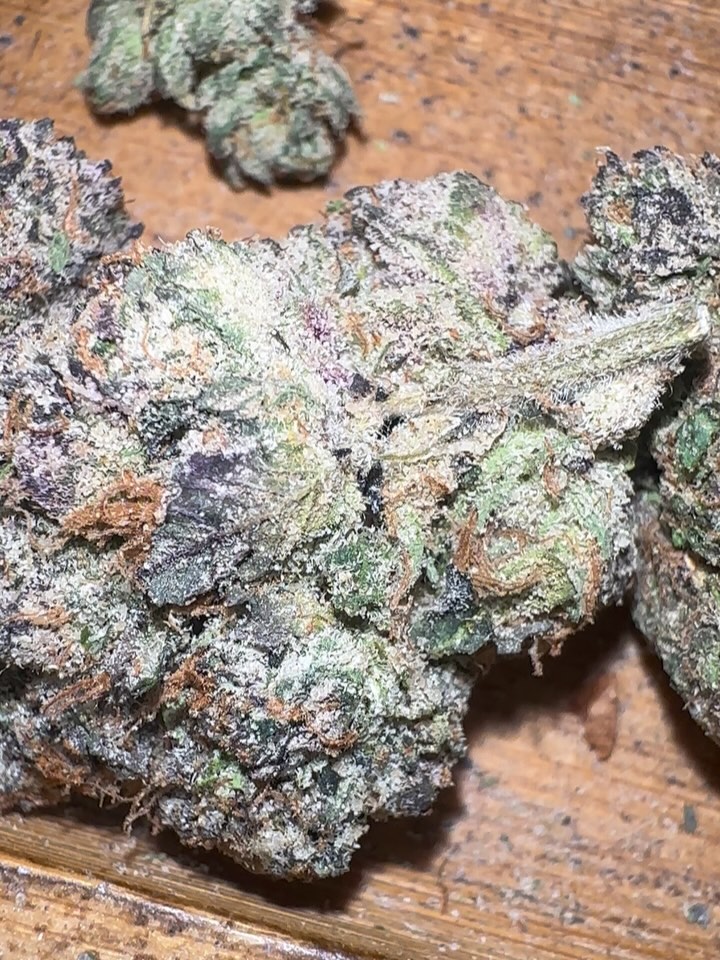 lemon drop by don merfos exotics strain review by candylandreviews