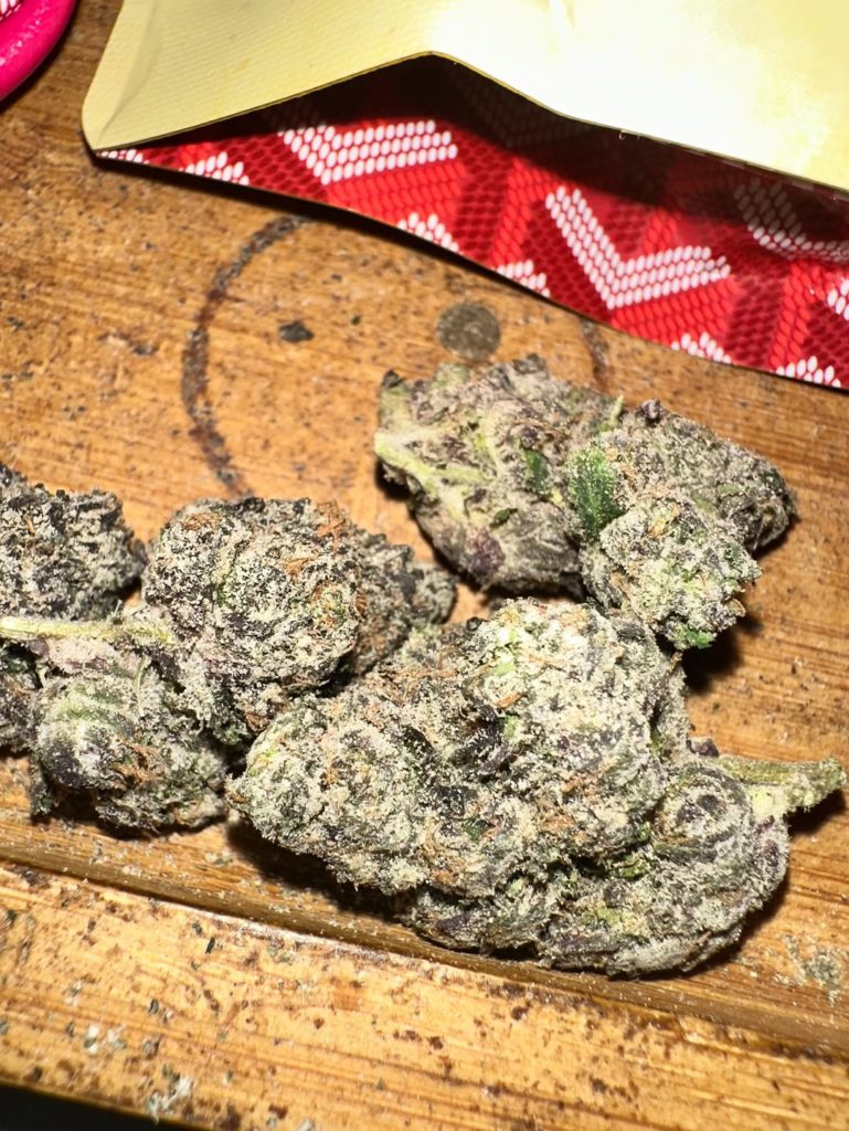 red froyard wallet by frose genetics strain review by candylandreviews