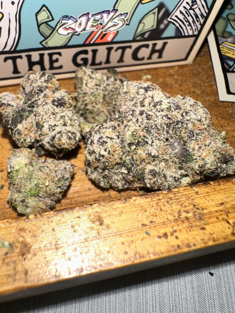 the glitch by zoeys ca strain review by candylandreviews